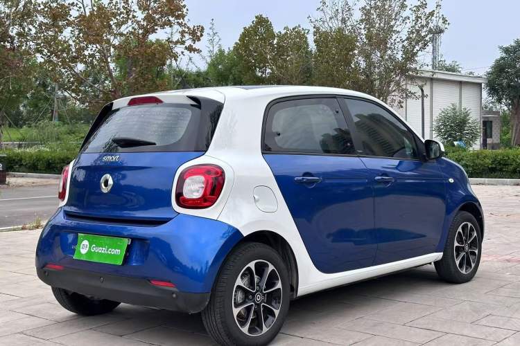 Used smart forfour 2016 1.0L 52 kW Passion Edition