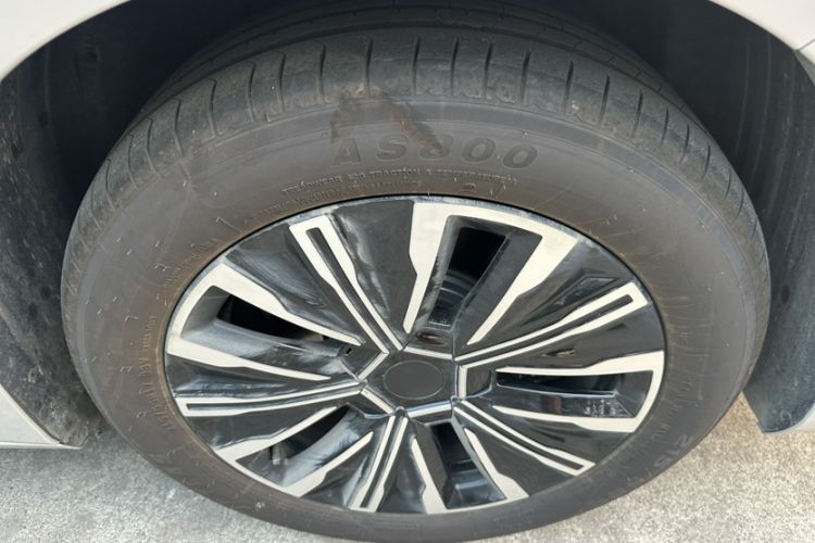 Used Wuling Starlight 730 2025 Model Pure Electric 500km Luxury Edition