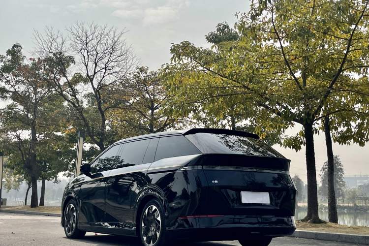 Used XPeng X9 2024 702 Ultra-Long Range Pro