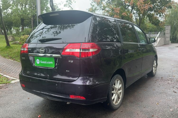 Used BYD M6 2013 2.4L Manual Luxury Model
