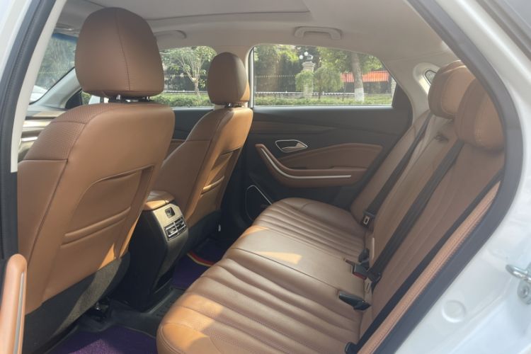 Used BAIC Beijing U7 2019 1.5T CVT New Smart Version China VI Emission Standard
