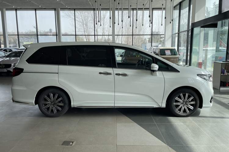Used Honda Odyssey 2022 2.0L eHEV Sharp Enjoyment Edition
