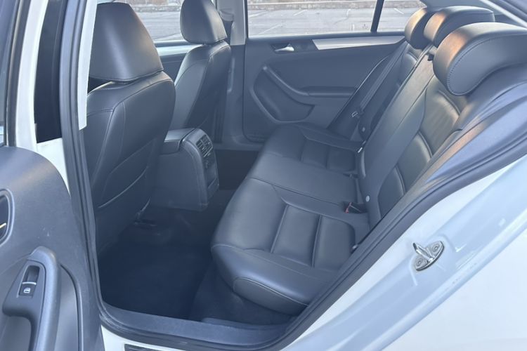 Used Volkswagen Sagitar 2014 1.4TSI Manual Luxury Model
