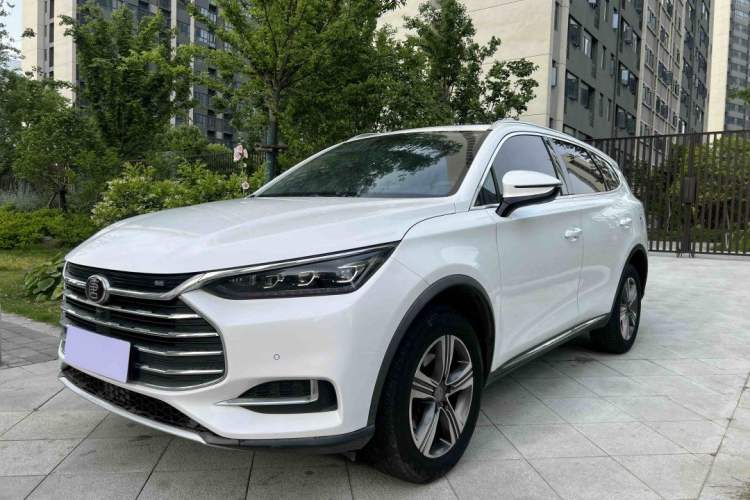 Used BYD Tang 2018 2.0T Automatic SmartConnect Luxury Edition 5 Seats China V Standard