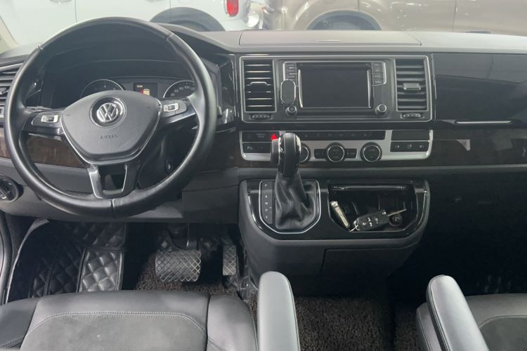 Used Volkswagen Multivan 2018 2.0 TSI Two-Wheel-Drive Luxury Edition 7 Seats
