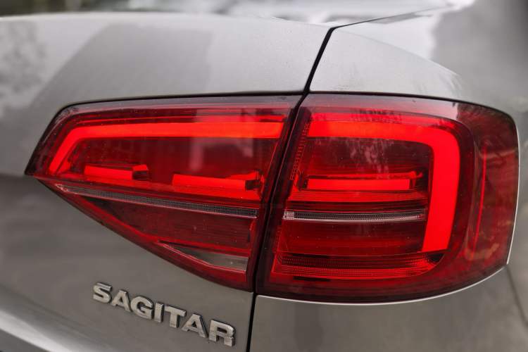 Used Volkswagen Sagitar 2018 1.6L Manual Comfort Model