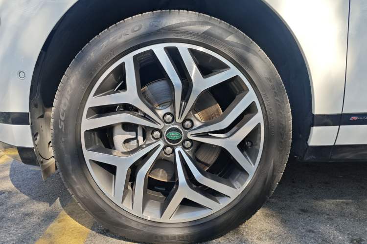 Used Land Rover Range Rover Evoque New Energy 2021 Aurora L P300e Luxury Edition