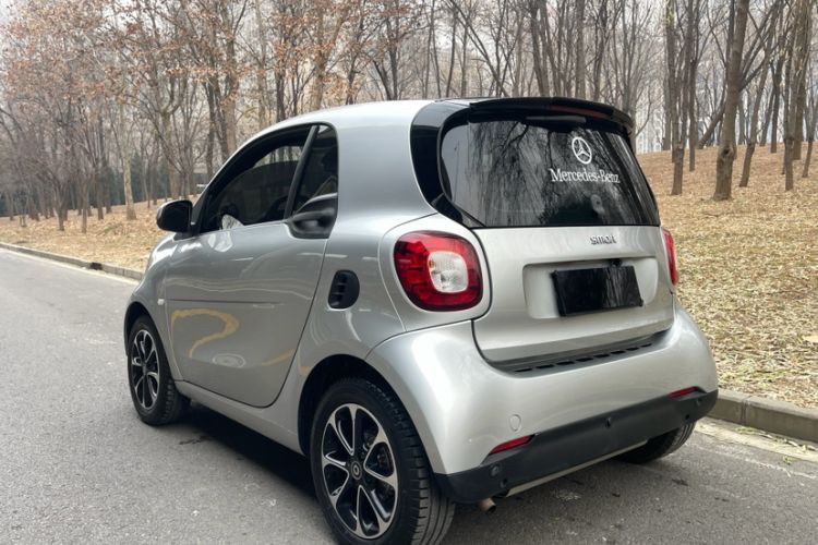 Used smart fortwo 2015 1.0L 52 kW Hardtop Passion Edition