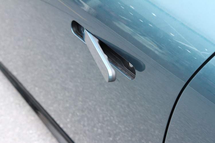 Used XPeng P7 2025 Model—750 All-Wheel-Drive High-Performance Ultra