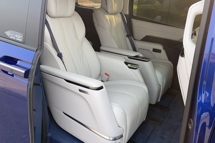 Used Buick Century 2023 2.0T Six-Seater Yinshi Edition