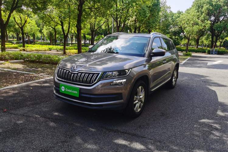 Used Skoda Kodiaq 2018 Facelifted TSI330 5-Seater Two-Wheel-Drive Comfort Edition