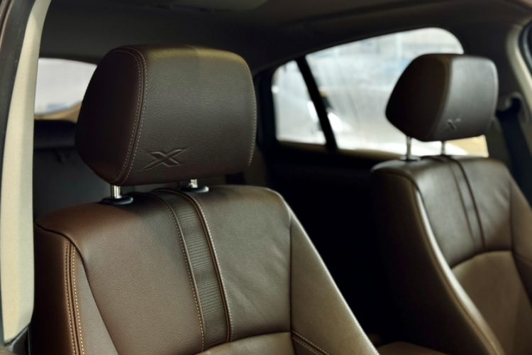 Used BMW X4 2016 xDrive20i M Sport Edition Interior 2