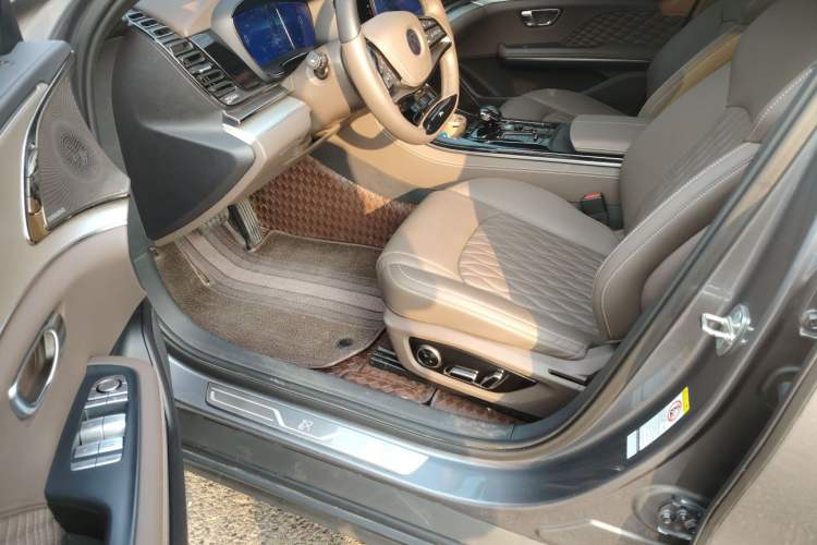 Used BYD Han 2024 DM-i Glory Edition 121KM Prestige Model