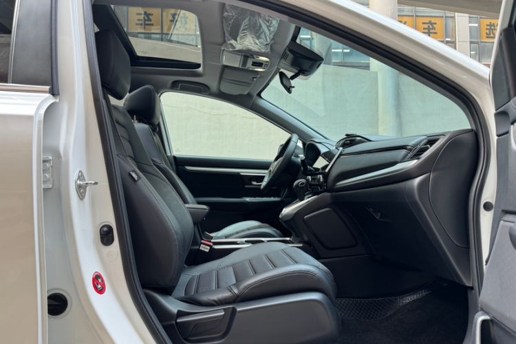 Used Honda CR-V 2021 240TURBO CVT Two-Wheel Drive Urban Edition Interior 4