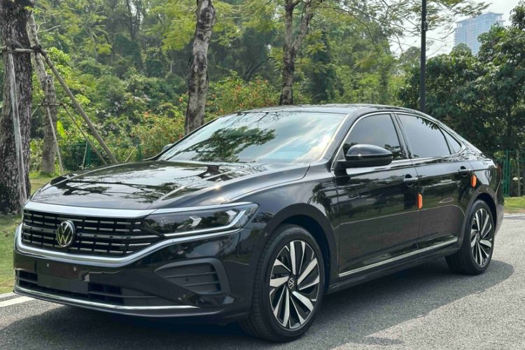 Used Volkswagen Passat 2025 Premium Version 380TSI Dragon Edition