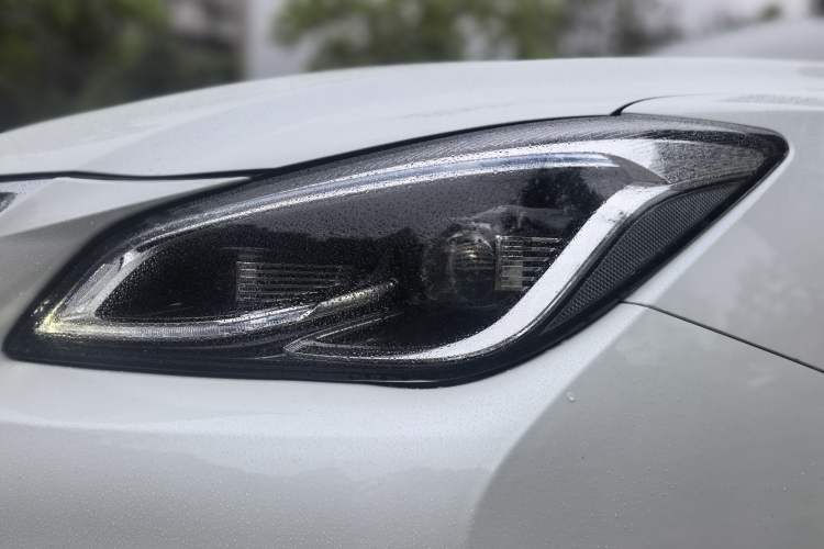 Used CHANGAN Raeton CC 2018 1.5T Automatic Haoya Model Guangmang Edition China V Standard
