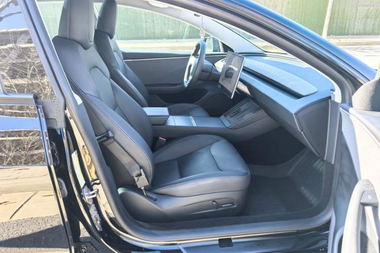 Used Tesla Model 3 2023 Rear-Wheel-Drive Version