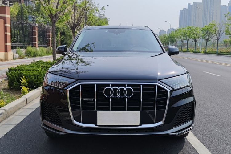 Used Audi Q7 2020 55 TFSI quattro S line sports model Exterior 1