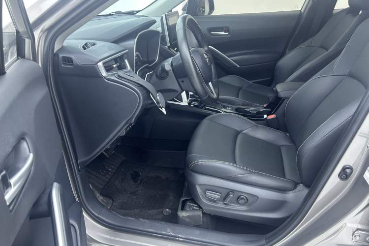 Used Toyota FRONTLANDER 2022 2.0L CVT Luxury Edition