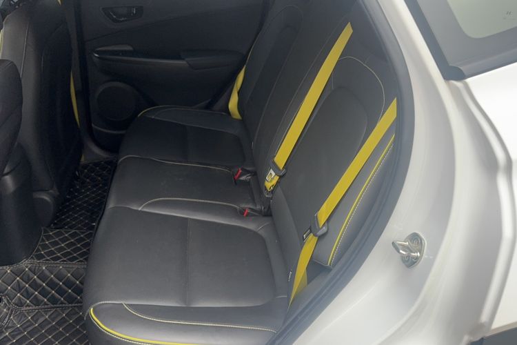 Used Hyundai ENCINO 2018 1.6T Dual-Clutch ZhiPao Edition China V Standard Left Rear Seat