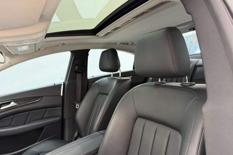 Used Mercedes-Benz CLS 2015 CLS 260 Headliner