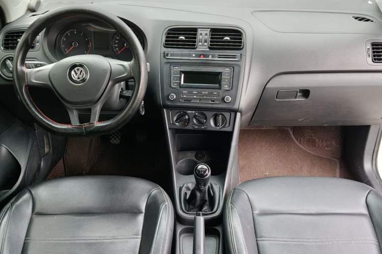 Used Volkswagen Polo 2018 1.5L Manual Drive-Comfort Model Interior 3
