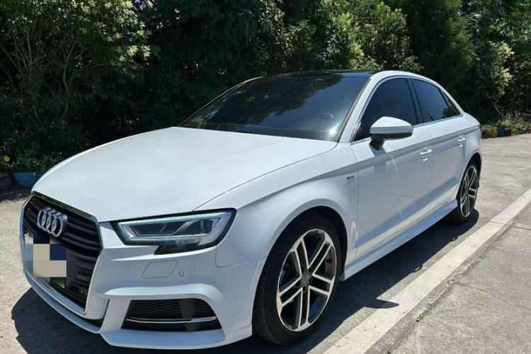 Used Audi A3 2018 30th Anniversary Edition Limousine 35 TFSI Sport Model Guazi used car, China used car export, Used car for sale, Used cars, Cheapest cars for sale