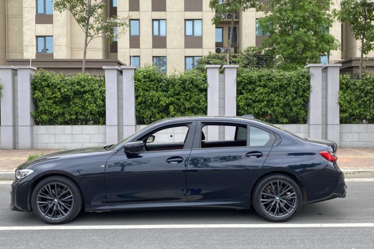 Used BMW 3 Series 2021 325Li M Sport Shadowline Package Exterior 2