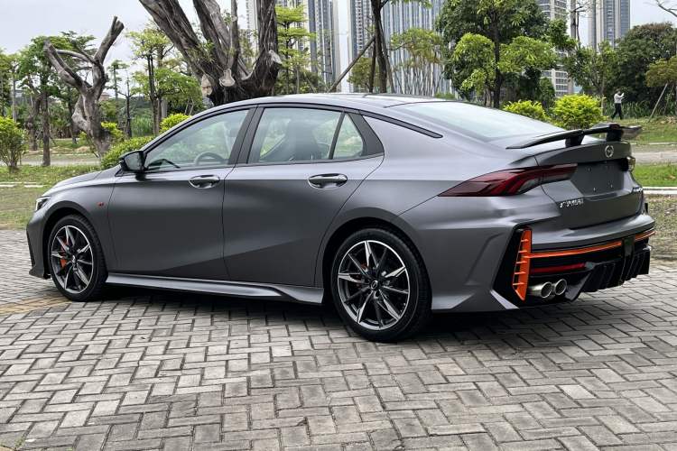 Used GAC Trumpchi EMPOW 2023 400T Automatic R PRO Exterior 3