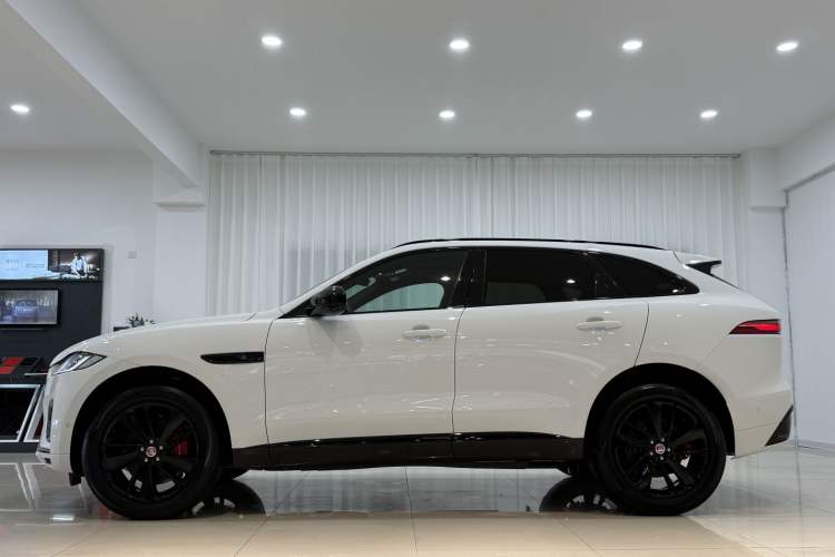 Used Jaguar F-PACE 2023 P250 R-Dynamic BLACK