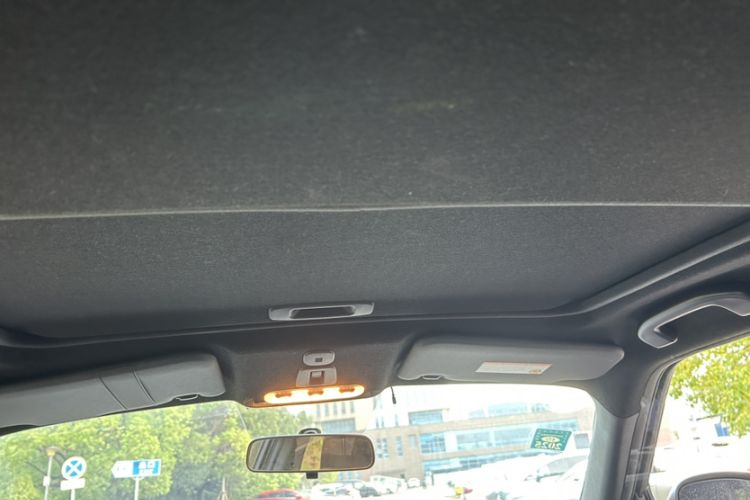 Used Infiniti ESQ 2014 1.6L Spontaneous Edition
