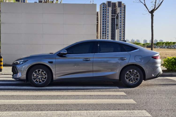 Used BYD Qin L 2025 DM-i Smart Drive 80KM Leading Model Exterior 4