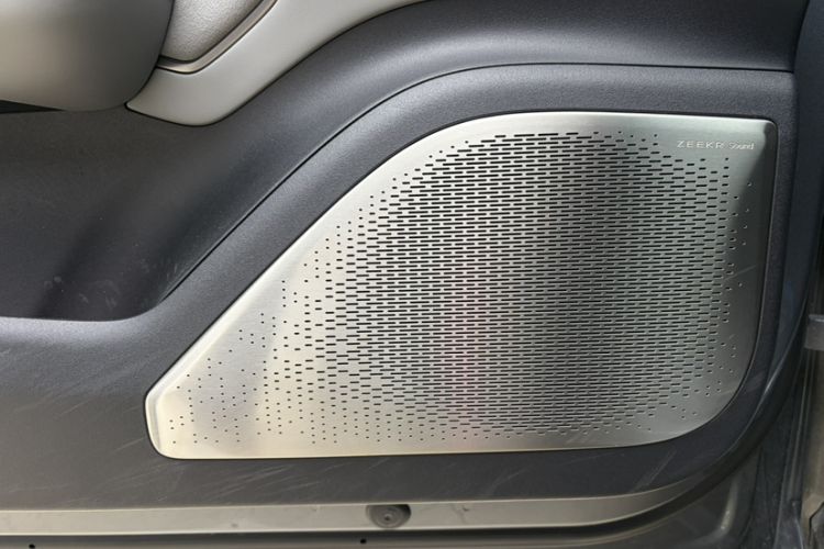 Used Zeekr 007 2024 Rear-Drive Enhanced Version 75 kWh Interior 7