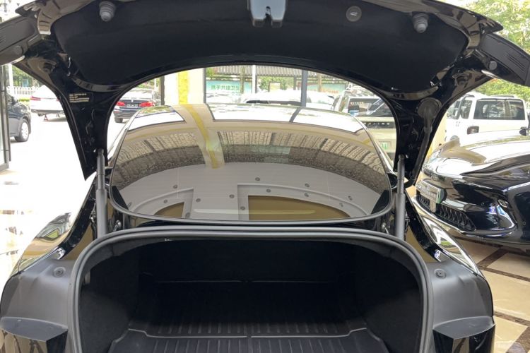 Used Tesla Model 3 2025 Rear-Wheel-Drive Version