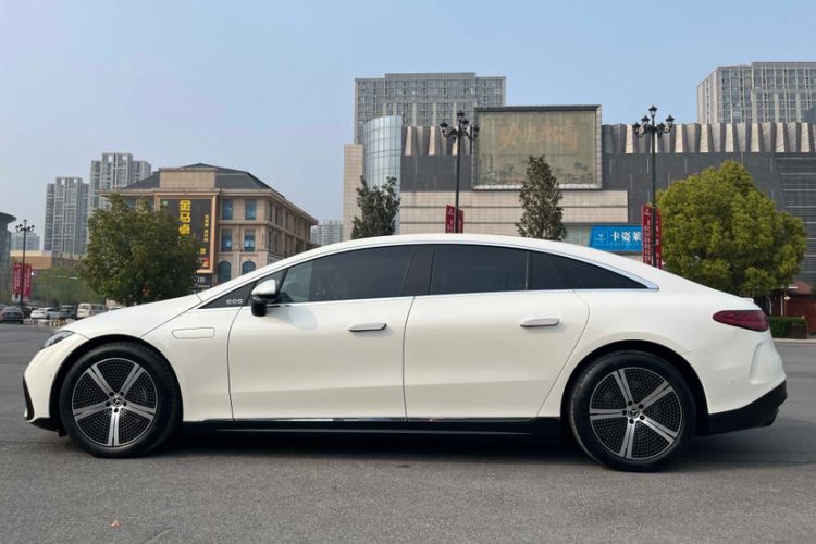 Used Mercedes-Benz EQS 2022 Updated Version 450+ Luxury Edition Exterior 4