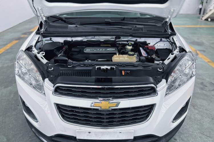 Used Chevrolet Trax 2016 1.4T Automatic Two-Wheel Drive Comfort Version with Sunroof Interior 2