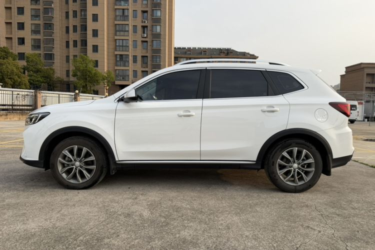 Used Roewe RX5 2023 PLUS 330TGI Automatic Trendsetting Smart Edition Exterior 7