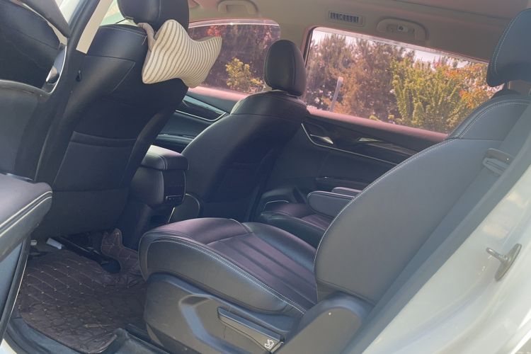 Used BYD Song MAX 2019 1.5T Automatic Smart Connect Prestige Model 6 Seats China V Standard Interior 2