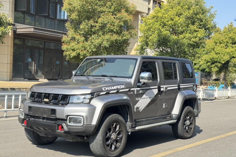 Used BAIC Off-Road BJ40 2021 2.0T Automatic Four-Wheel Drive Ring the Tower Champion Edition