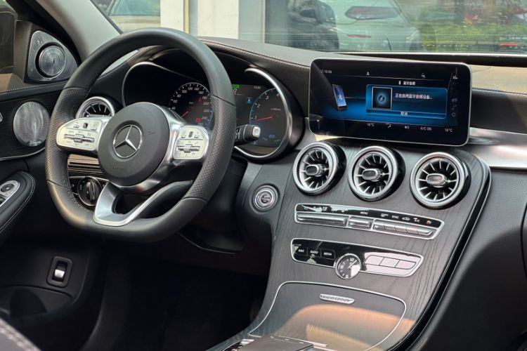Used Mercedes-Benz C-Class 2021 C 260 L Sport Edition Star Collection Interior 5