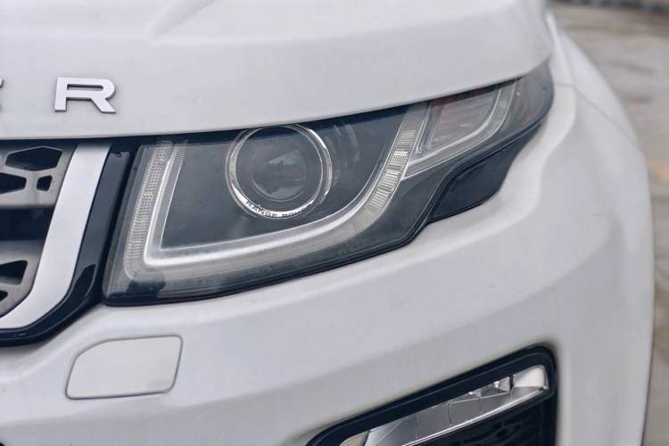 Used Land Rover Range Evoque 2018 240 PS SE Smart Brilliance Edition