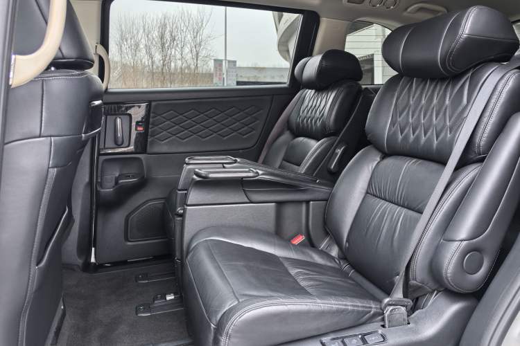 Used Honda Elysion 2019 2.0L Hybrid Luxury Edition