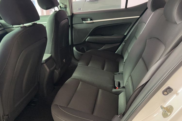 Used Hyundai Elantra (6th Generation / Lingdong) 2016 1.6L Automatic ZhiXuan – Elite Version Interior 7