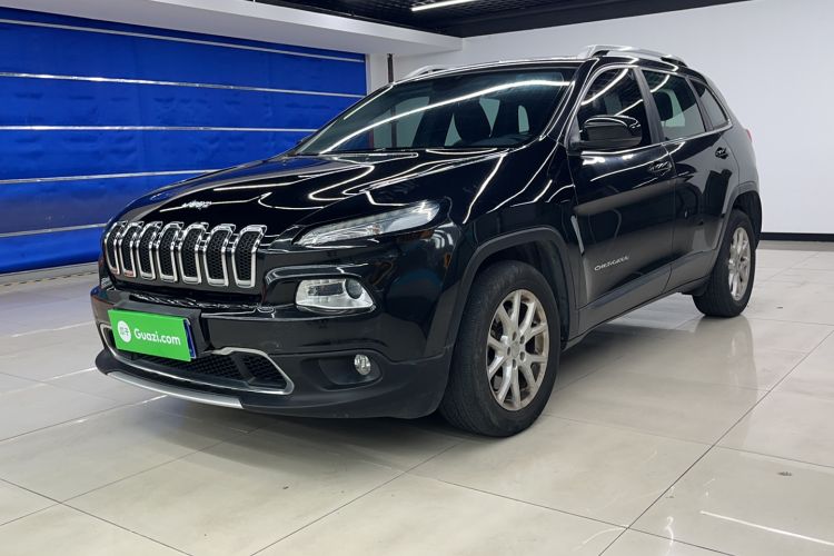 Used Jeep Cherokee 2017 2.0L Superior Edition