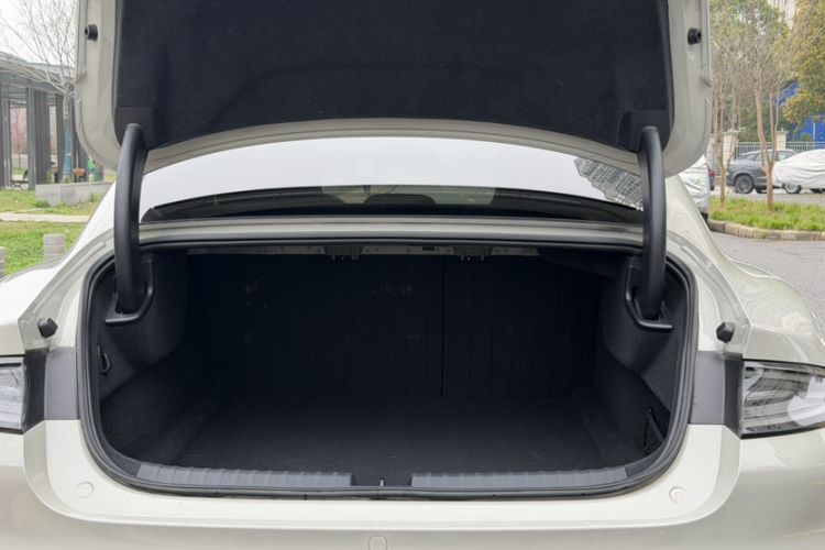 Used Xiaomi Auto SU7 2024 Rear-Drive Ultra-Long Range Advanced Pro-Level Intelligent Driving Version