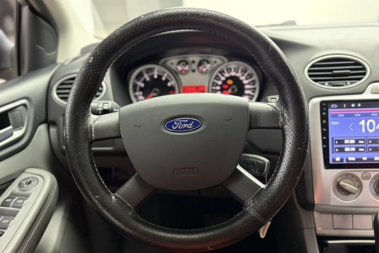 Used Ford Focus 2013 Hatchback Classic 1.8L Automatic Base Model