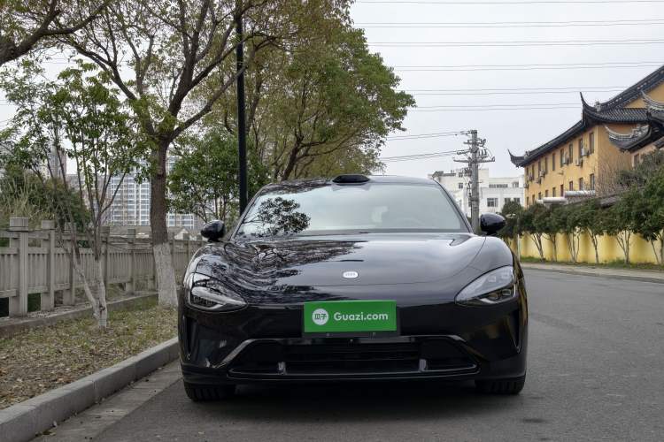 Used Xiaomi Auto SU7 2024 Four-Wheel Drive Ultra-Long Range Advanced Intelligent Driving Max Edition
