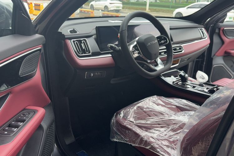 Used JETOUR X70 PLUS 2025 1.5T Elite Edition 5 Seats