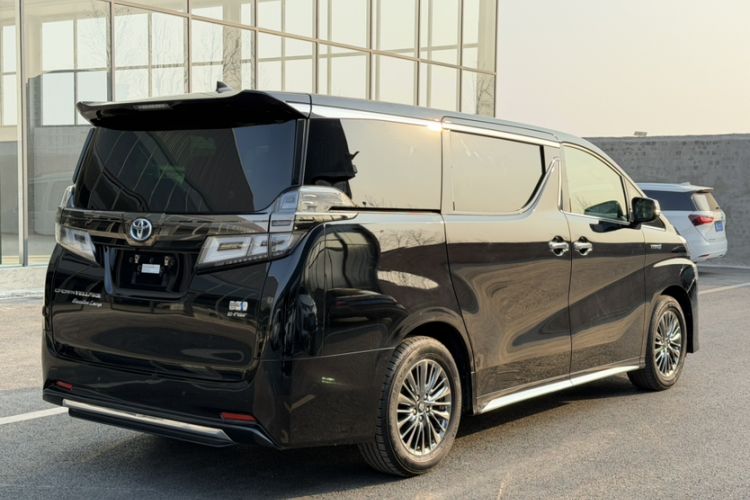 Used Toyota Vellfire 2023 Crown Dual-Engine 2.5L HV Ultimate Edition