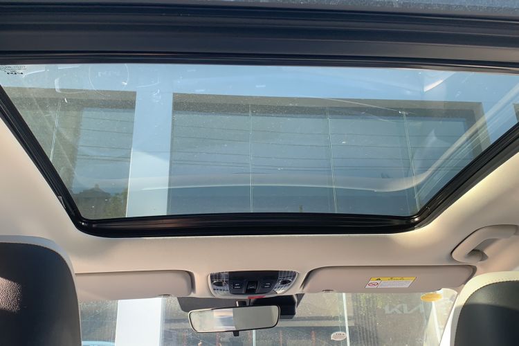 Used Kia Sportage (Chinese Domestic Model) 2023 2.0L HEV Two-Wheel Drive Flagship Edition
